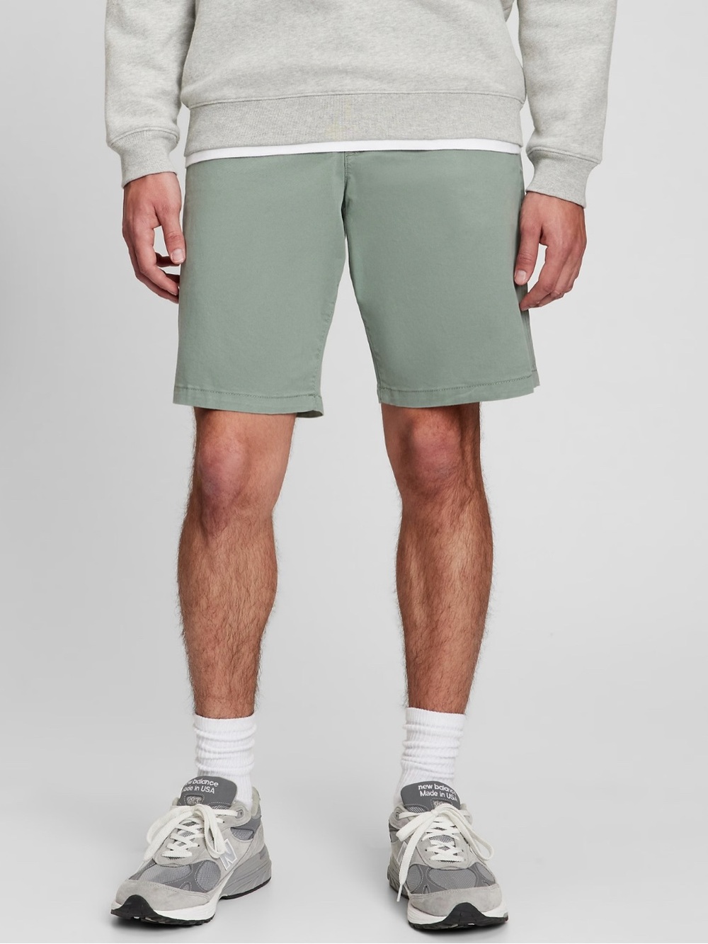 GAP Essential Khaki Sage Green Chino Shorts Men’s Size 29 10” EUC Like New